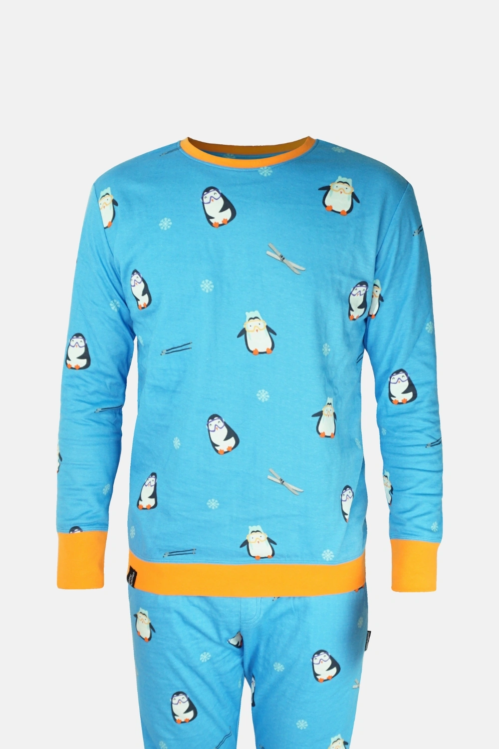 Diepblauw herenpyjama-shirt met grappige pinguïnprints, lange mouwen, en gemaakt van zacht katoen voor optimaal comfort.